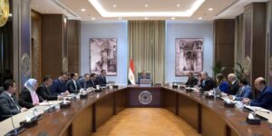 رئيس الوزراء يتابع أعمال تطوير الساحل الشمالي الغربي من غرب رأس الحكمة لشرق مطروح