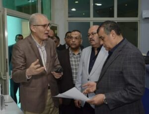 وزير الدولة للإنتاج الحربي يتابع سير العملية الإنتاجية بشركتي (مصنع 18و300 الحربي )