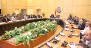 نائب رئيس الوزراء يلتقى وزير التنمية العمرانية والطرق والجسور بالسودان