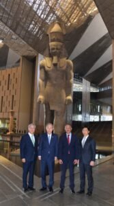 الأمين العام الأسبق لمنظمة الأمم المتحدة يزور المتحف المصري الكبير