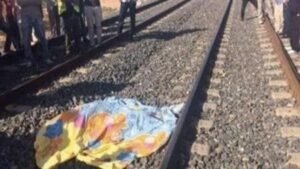 المرور الخاطئ ينهى حياة طالب تحت عجلات قطار محطة مغاغة بالمنيا