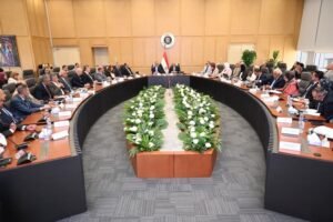 النقل: رغم انخفاض أسعار الأسمنت نحتاج إلى تكثيف الجهود أكثر لضمان استمرار تراجع سعر الأسمنت 