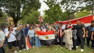 الجالية المصرية بتعمل عظمة في ميلانو تنظم وقفة لدعم السفارة المصرية 
