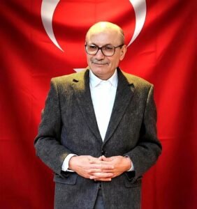 قصيدة تهزّ الروح… وسفير تركيا بالقاهرة يوصي بقراءتها بالعربية