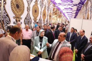 اقتصاد وسياسة القاهرة تختتم فعاليات ملتقى التوظيف والتدريب السنوي

