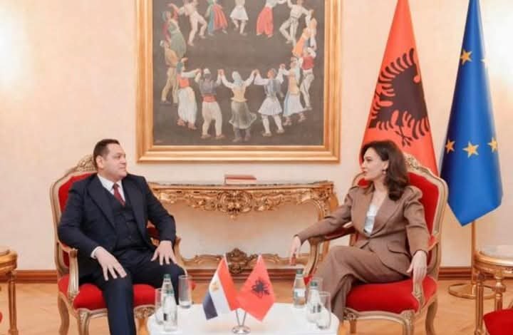 سفير مصر في تيرانا يلتقي برئيسة البرلمان الألباني