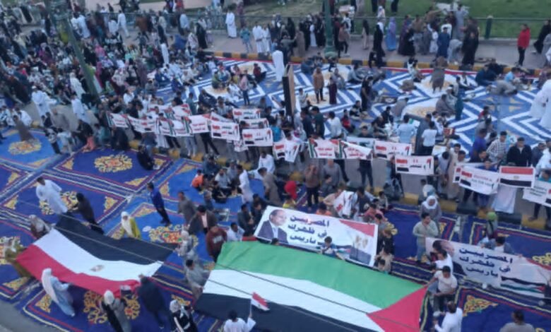 آلاف المواطنين يتظاهرون بالمنيا بعد صلاة العيد رفضاً للتهجير وتأييداً للقيادة السياسية