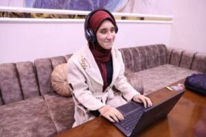 استجابة لمطلب طالبة بمدرسة النور للمكفوفين خلال زيارة رئيس الوزراء لمحافظة أسيوط