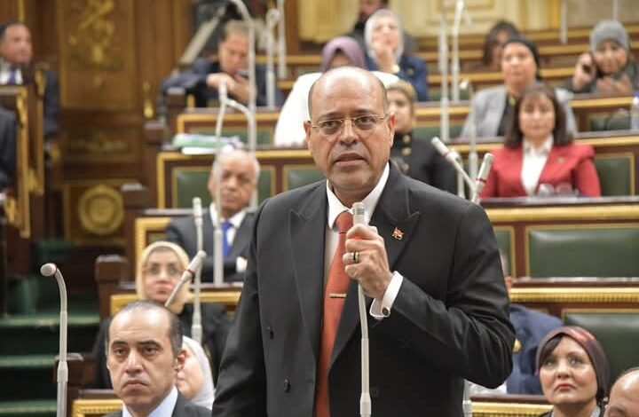 وزير العمل: صدور قانون العمل إنجاز كبير للدولة المصرية ..ويشكر "النواب"