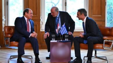 الرئيس عبد الفتاح السيسي.. يلتقي رئيس الوزراء اليوناني