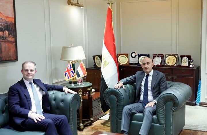 وزير التعليم.. يستقبل السفير البريطاني ومدير المجلس الثقافي البريطاني بالقاهرة 