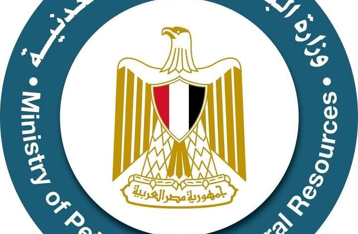 البترول": تحقيق 3 اكتشافات جديدة للزيت والغاز بالصحراء الغربية وخليج السويس