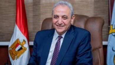 محافظ الغربية يتابع رش طبقة الـ mco تمهيدا لفرد طبقة الأسفلت بشارع عمر زعفان ببسيو