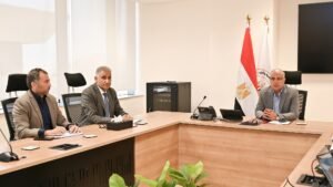 وزير الري يتابع إجراءات رقمنة أعمال قطاع المياه الجوفية وتسهيل إجراءات إصدار التراخيص المتخصصة

