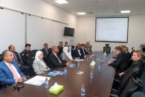 رئيس البرلمان العربي يزور مركز سيسامي في الأردن