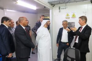 رئيس البرلمان العربي يزور مركز سيسامي في الأردن