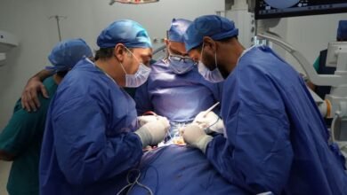 الرعاية الصحية: 11 جراحة أبرزها استئصال أورام المخ والنخاع الشوكي باستخدام الملاح الجراحي