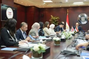 وزير الاستثمار يستقبل السفير البريطانى لبحث تعزيز الشراكة الاقتصادية والاستثمارية