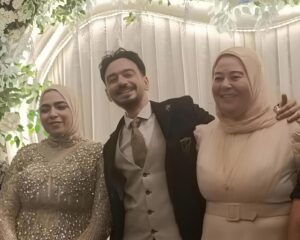 مبارك للعروسين 
